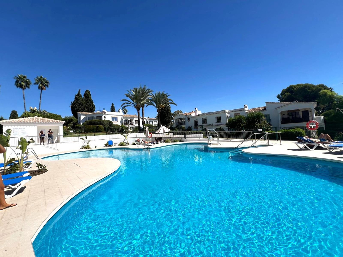 Appartement te koop in El Paraiso | 2 slaapkamers H5150740