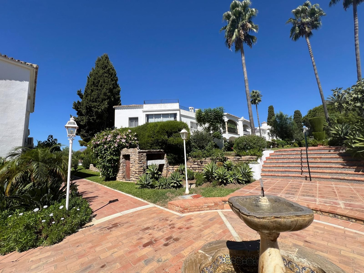 Appartement te koop in El Paraiso | 2 slaapkamers H5150740