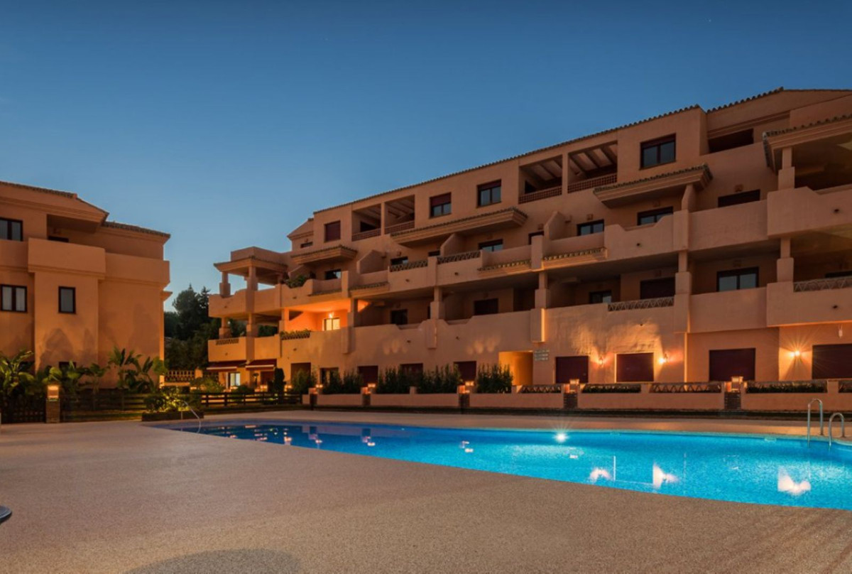 Appartement te koop in El Paraiso | 3 slaapkamers H5244286