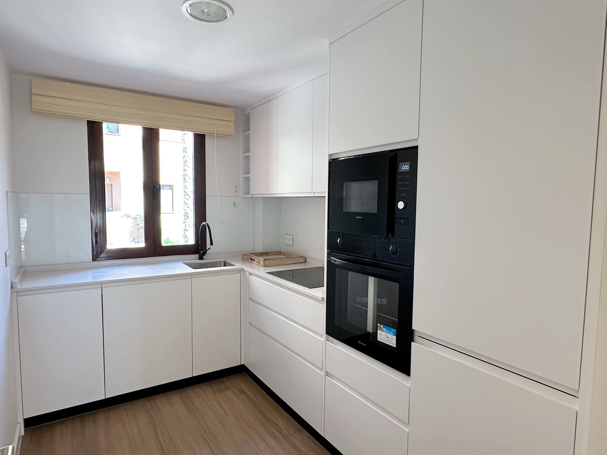 Appartement te koop in El Paraiso | 3 slaapkamers H5244286