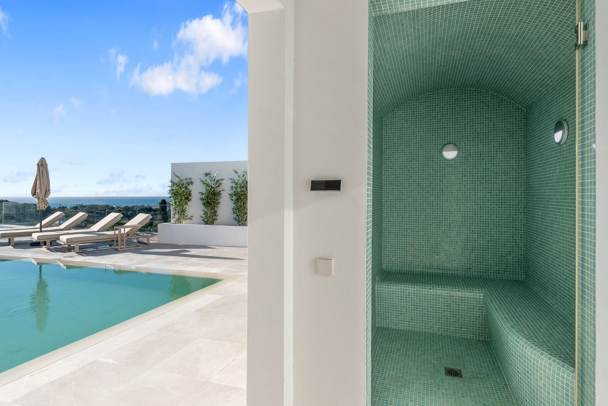 Huis te koop in El Paraiso | 5 slaapkamers H5272369