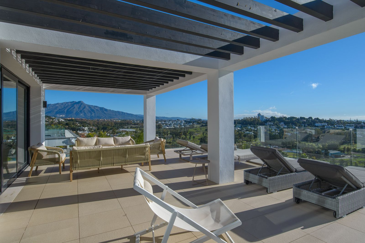 Huis te koop in El Paraiso | 5 slaapkamers H5272369