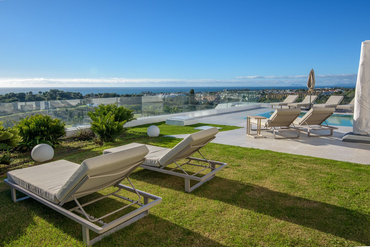 Huis te koop in El Paraiso | 5 slaapkamers H5272369