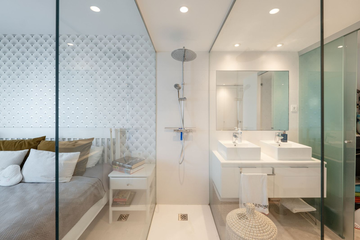 Appartement te koop in El Paraiso | 3 slaapkamers H5287063