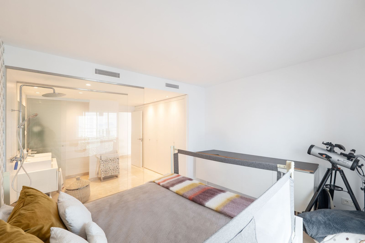 Appartement te koop in El Paraiso | 3 slaapkamers H5287063