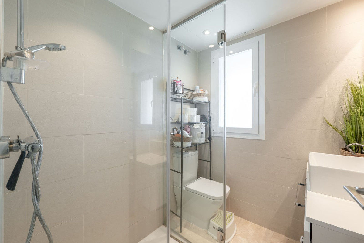 Appartement te koop in El Paraiso | 3 slaapkamers H5287063