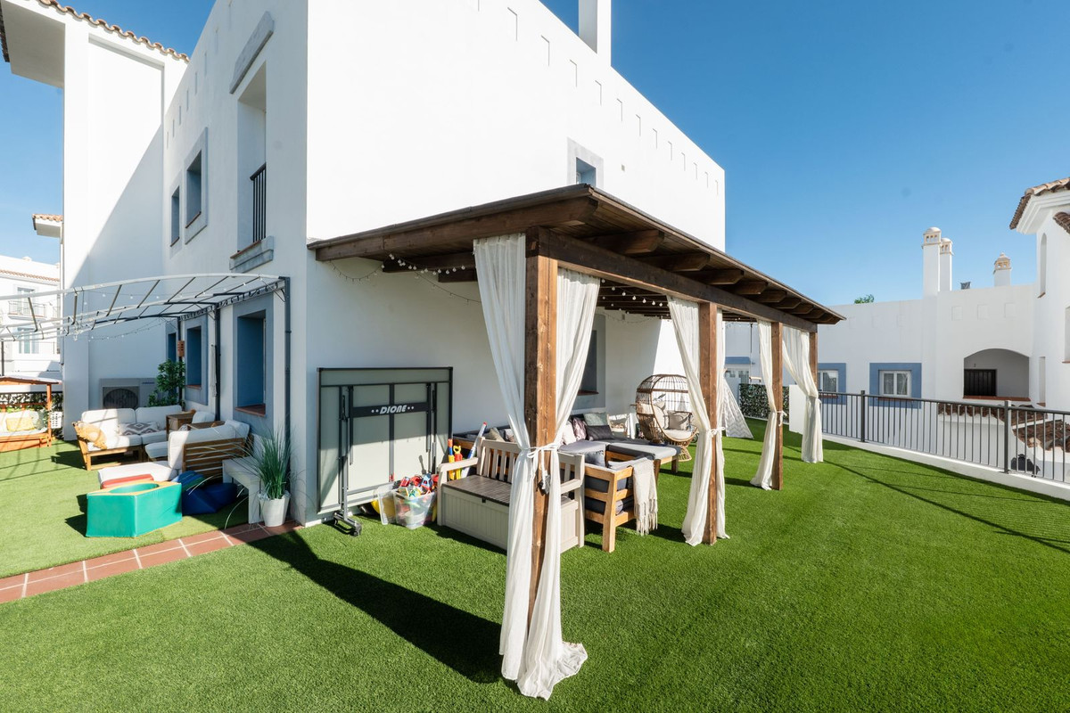 Appartement te koop in El Paraiso | 3 slaapkamers H5287063