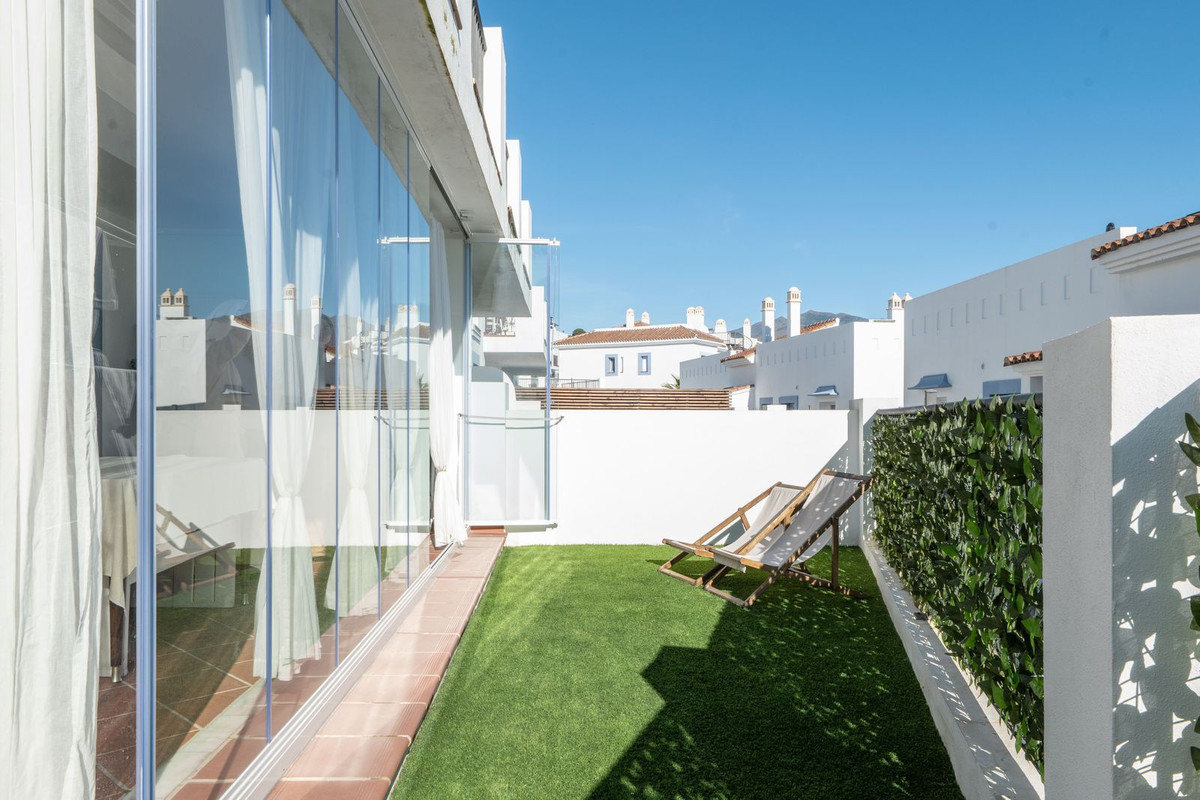 Appartement te koop in El Paraiso | 3 slaapkamers H5287063