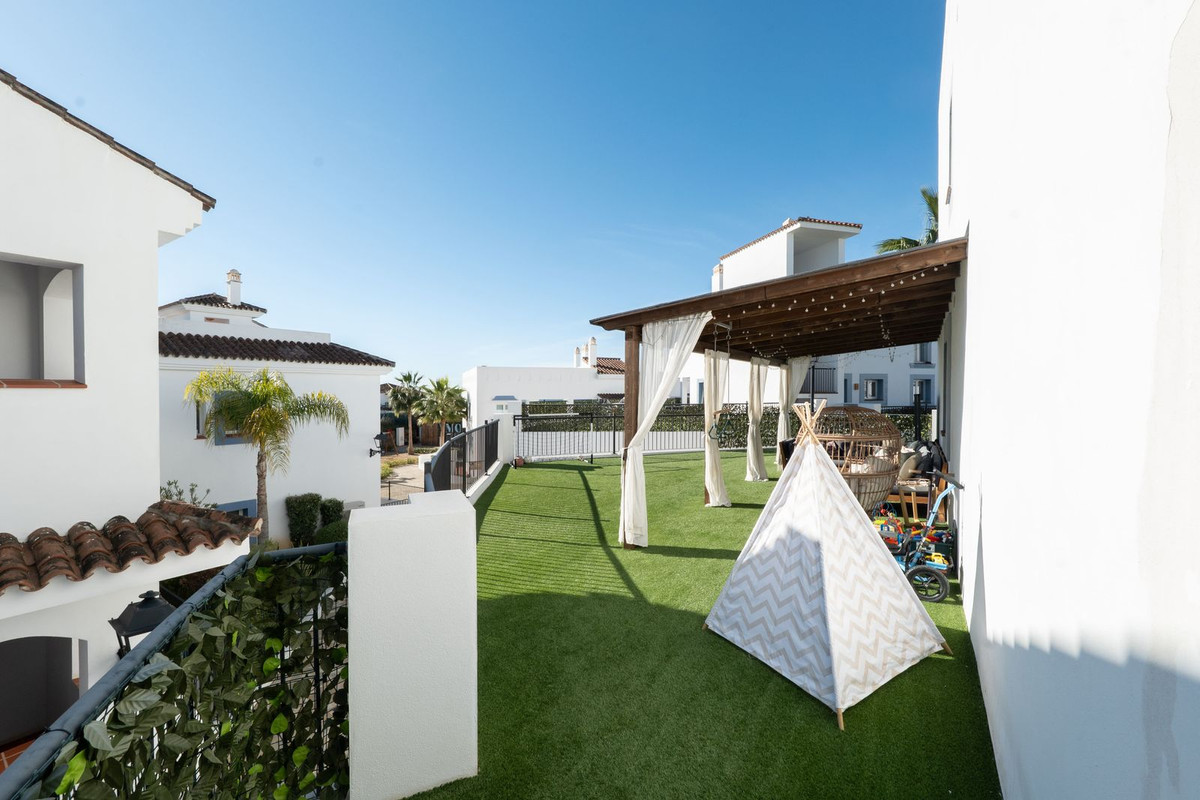 Appartement te koop in El Paraiso | 3 slaapkamers H5287063