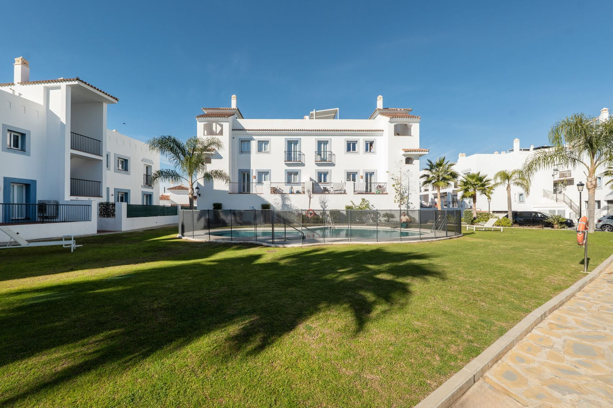 Appartement te koop in El Paraiso | 3 slaapkamers H5287063