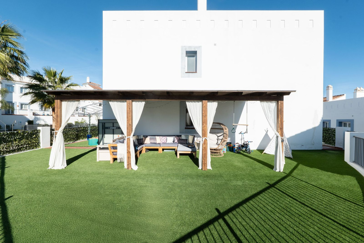 Appartement te koop in El Paraiso | 3 slaapkamers H5287063