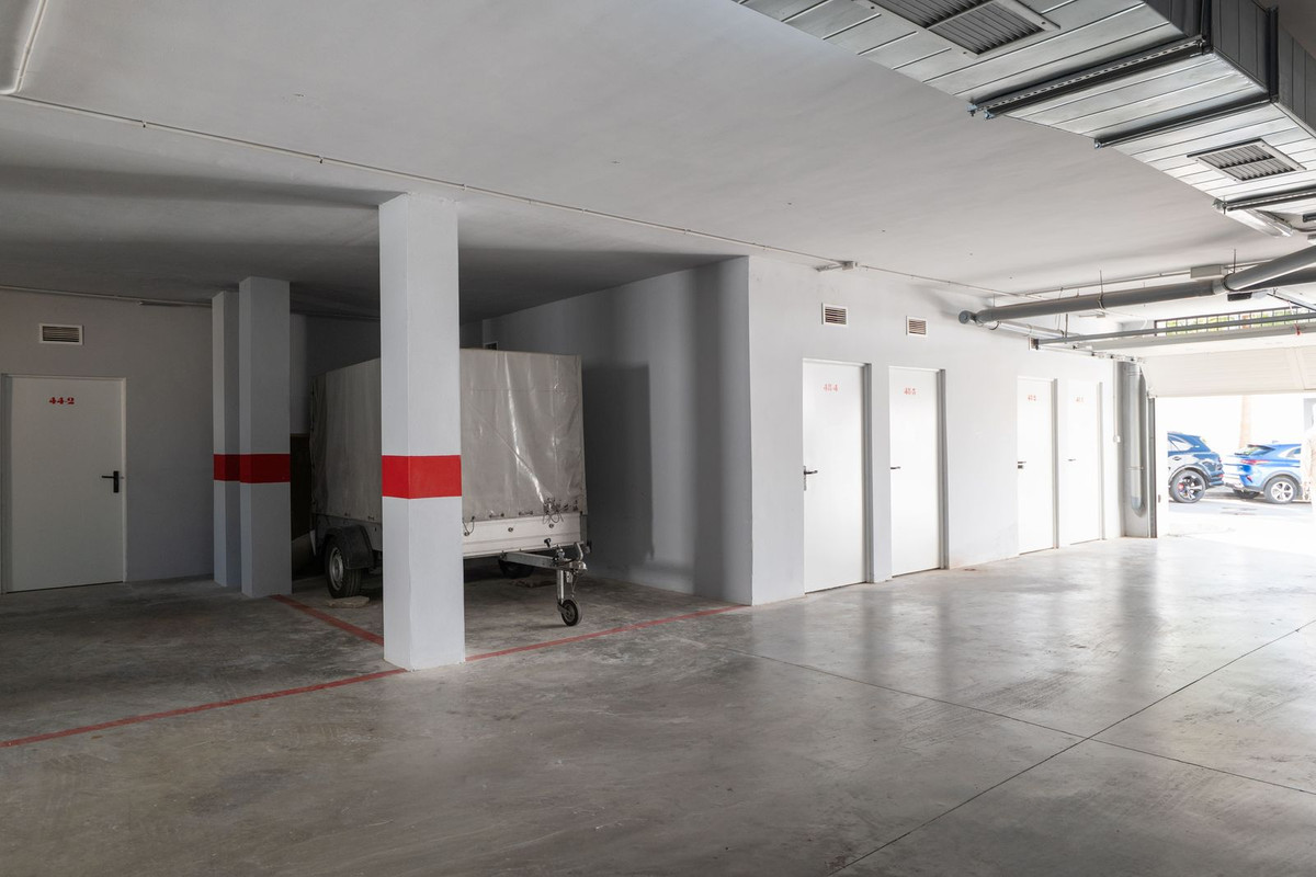 Appartement te koop in El Paraiso | 3 slaapkamers H5287063