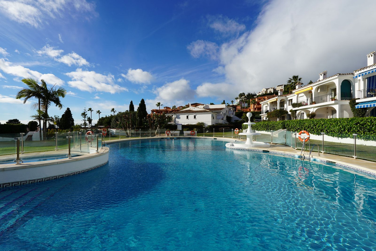 Appartement te koop in El Paraiso | 2 slaapkamers H5292130