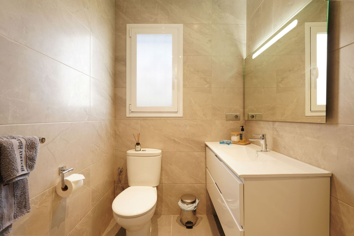 Appartement te koop in El Paraiso | 2 slaapkamers H5292130