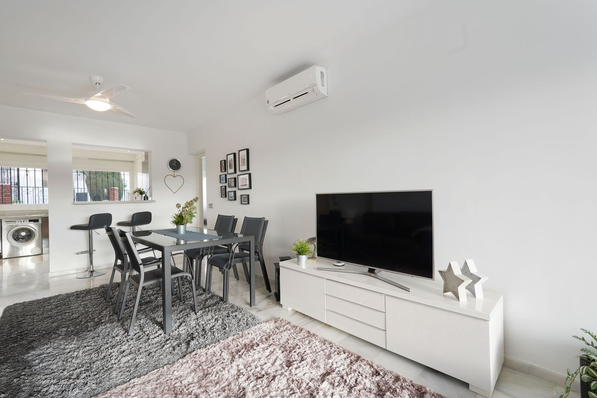 Appartement te koop in El Paraiso | 2 slaapkamers H5292130