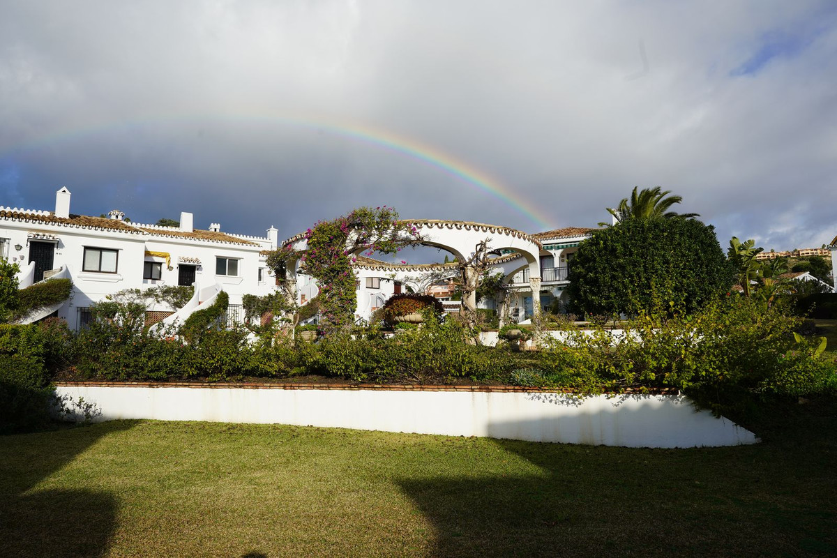 Appartement te koop in El Paraiso | 2 slaapkamers H5292130