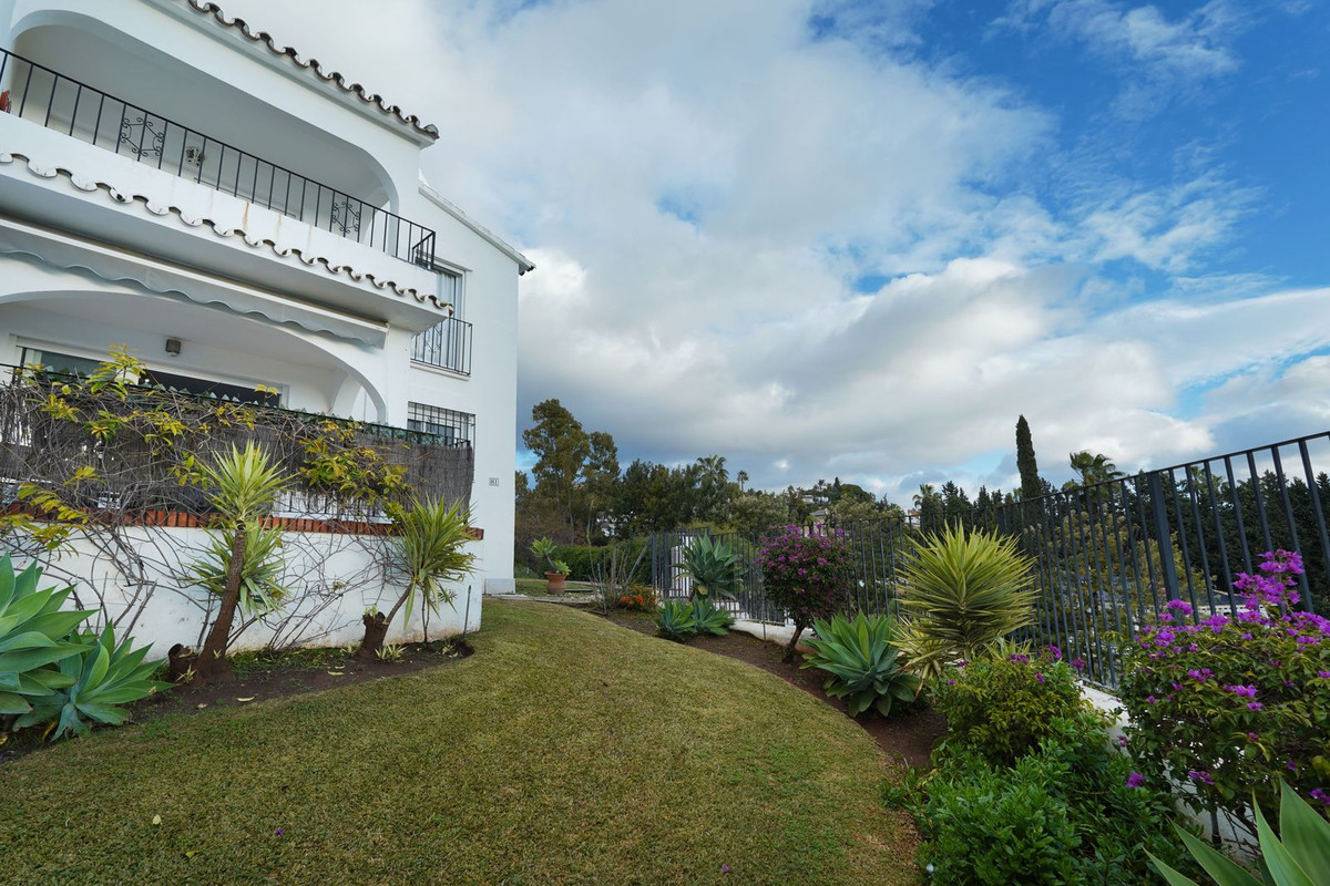 Appartement te koop in El Paraiso | 2 slaapkamers H5292130