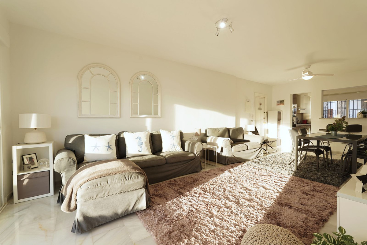 Appartement te koop in El Paraiso | 2 slaapkamers H5292130