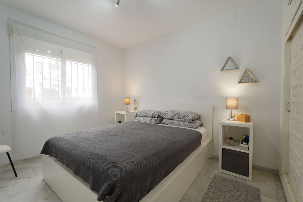 Appartement te koop in El Paraiso | 2 slaapkamers H5292130