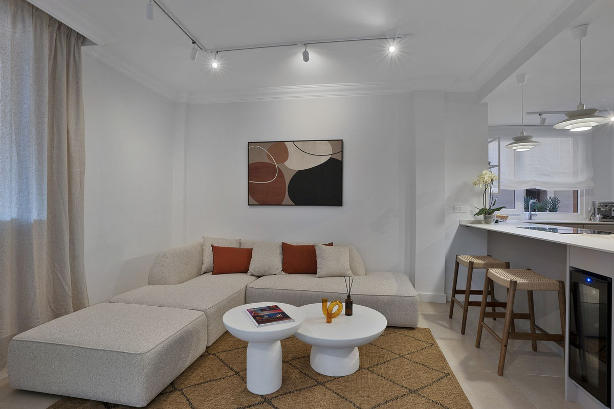 Appartement te koop in El Paraiso | 2 slaapkamers H5305687