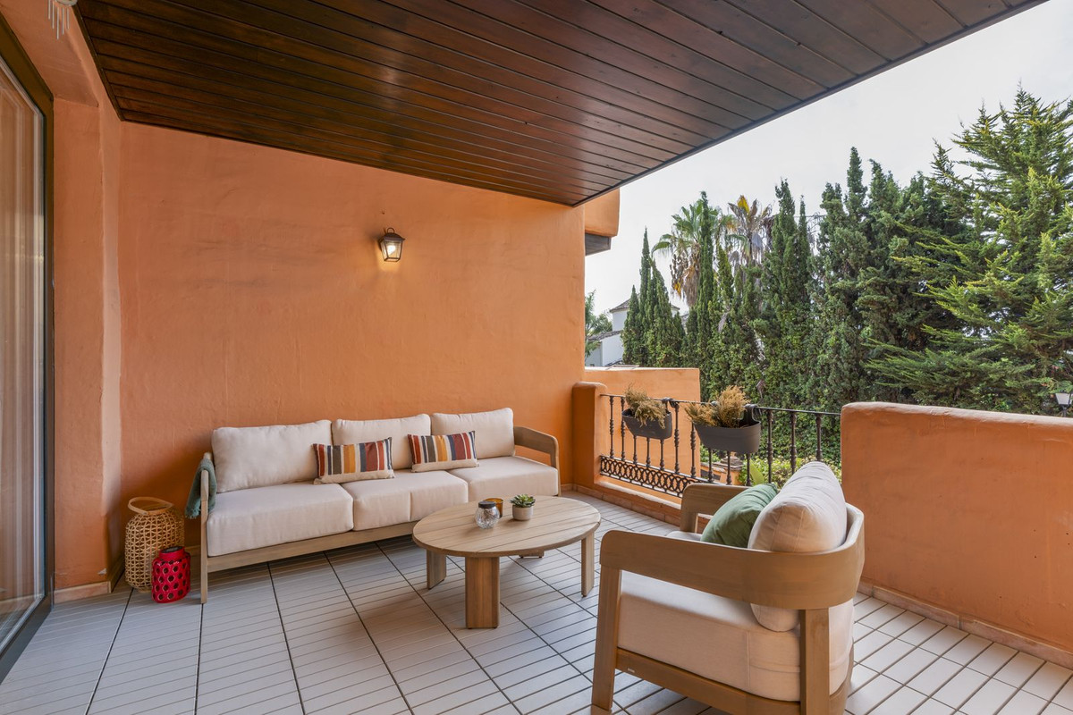 Appartement te koop in El Paraiso | 2 slaapkamers H5305687