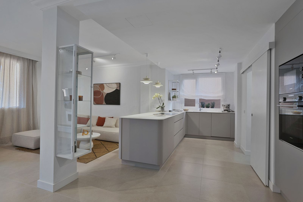 Appartement te koop in El Paraiso | 2 slaapkamers H5305687