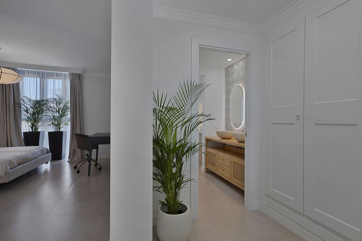 Appartement te koop in El Paraiso | 2 slaapkamers H5305687