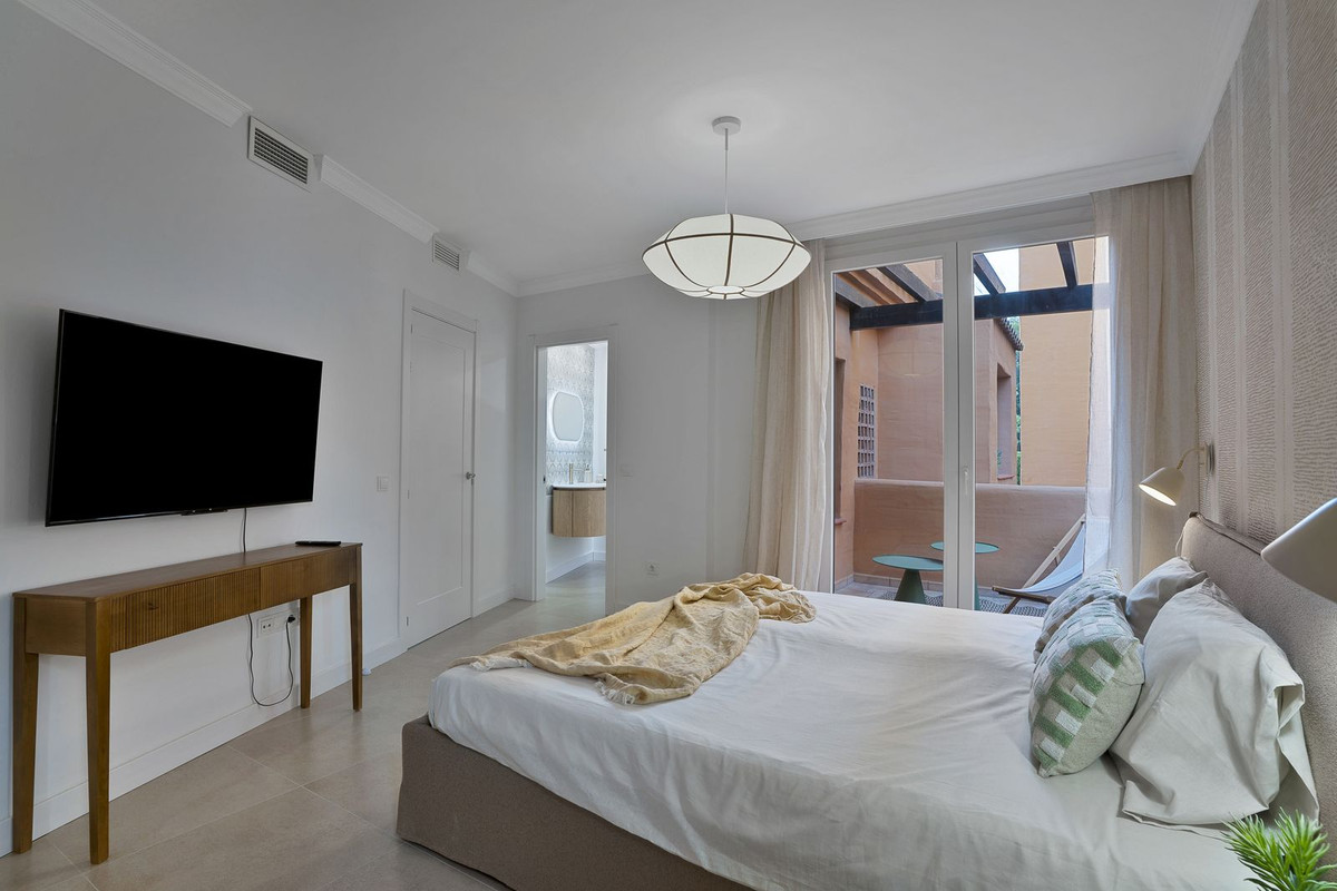 Appartement te koop in El Paraiso | 2 slaapkamers H5305687