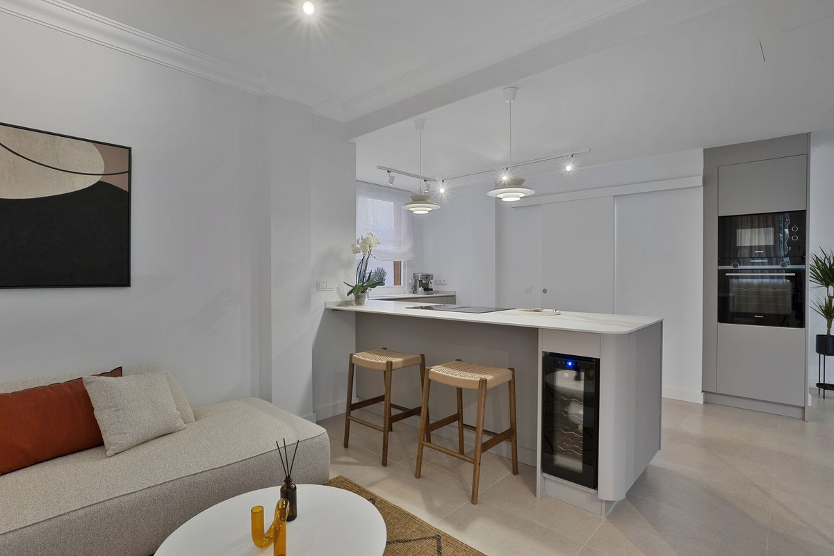 Appartement te koop in El Paraiso | 2 slaapkamers H5305687