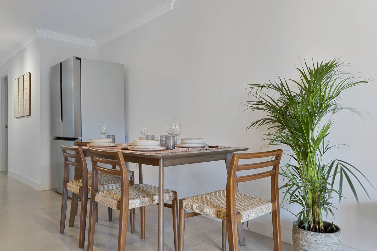 Appartement te koop in El Paraiso | 2 slaapkamers H5305687