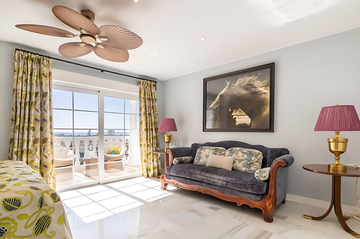 Huis te koop in El Paraiso | 5 slaapkamers H5321893