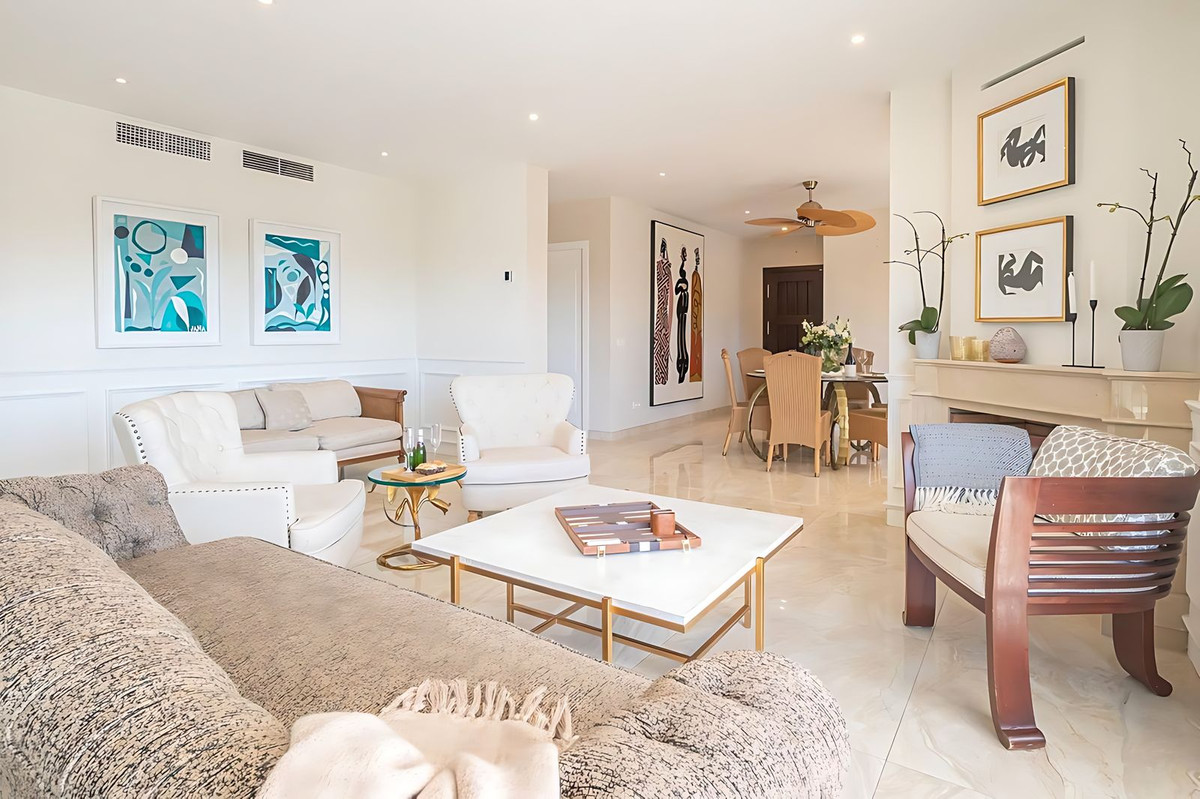 Huis te koop in El Paraiso | 5 slaapkamers H5321893