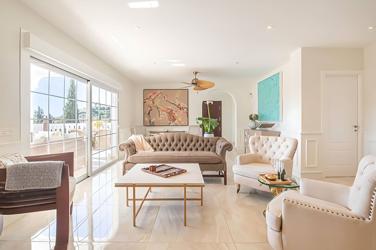 Huis te koop in El Paraiso | 5 slaapkamers H5321893