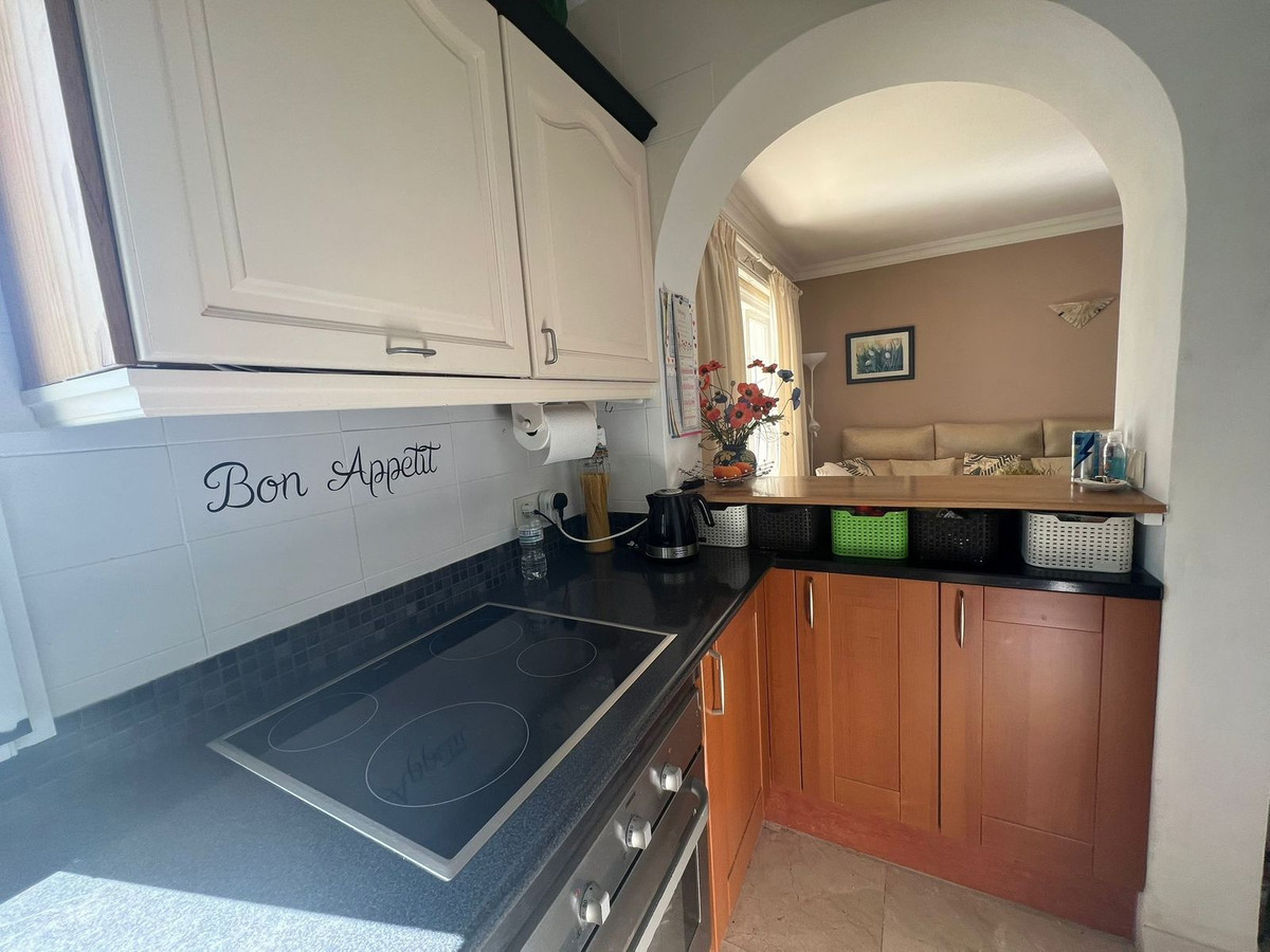 Appartement te koop in El Paraiso | 2 slaapkamers H5332492