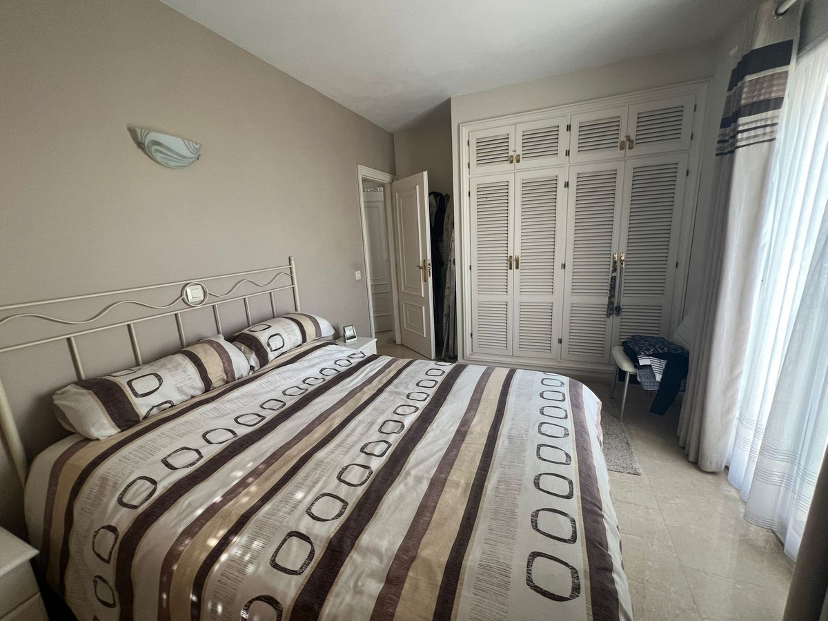 Appartement te koop in El Paraiso | 2 slaapkamers H5332492