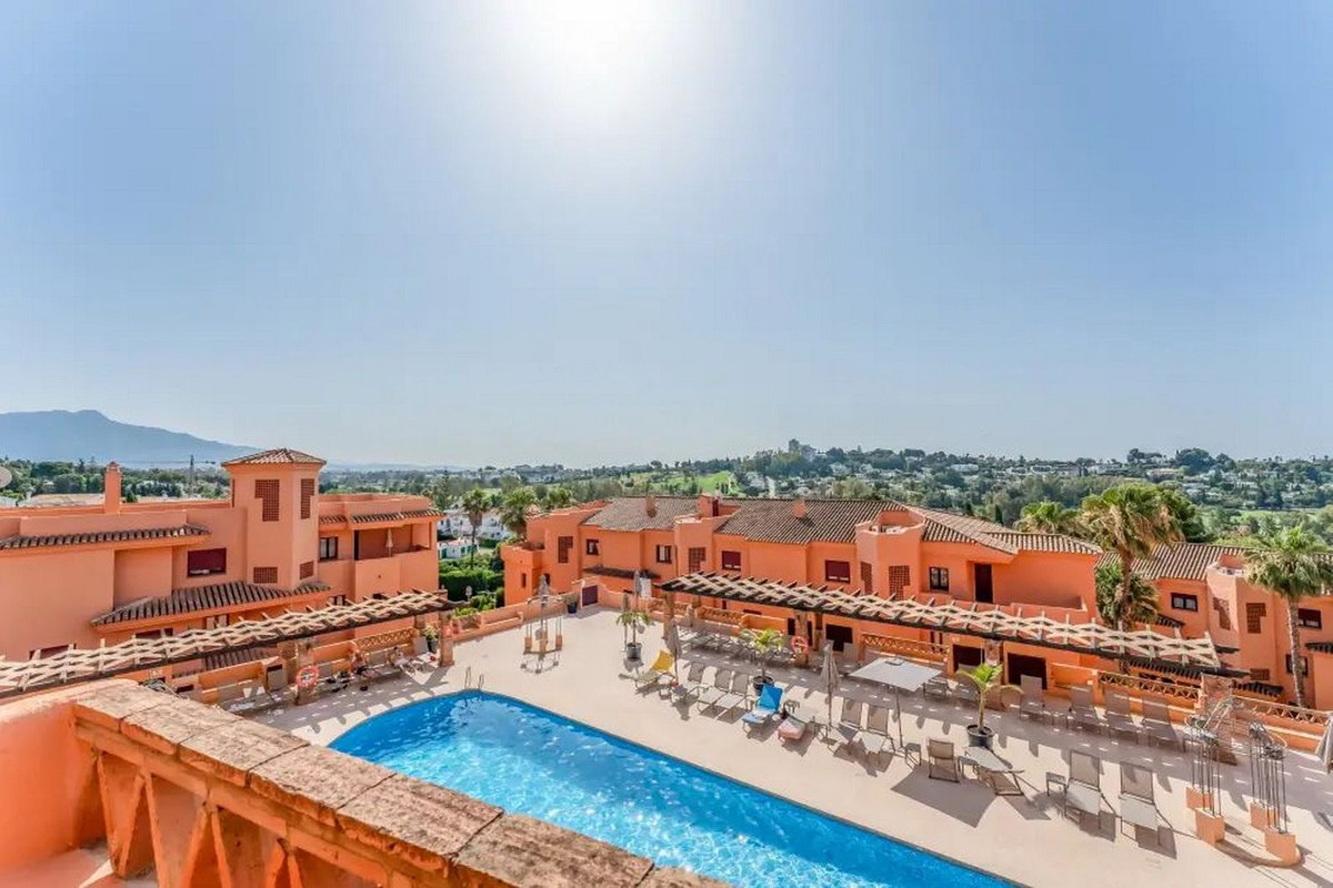 Appartement te koop in El Paraiso | 2 slaapkamers H5337727