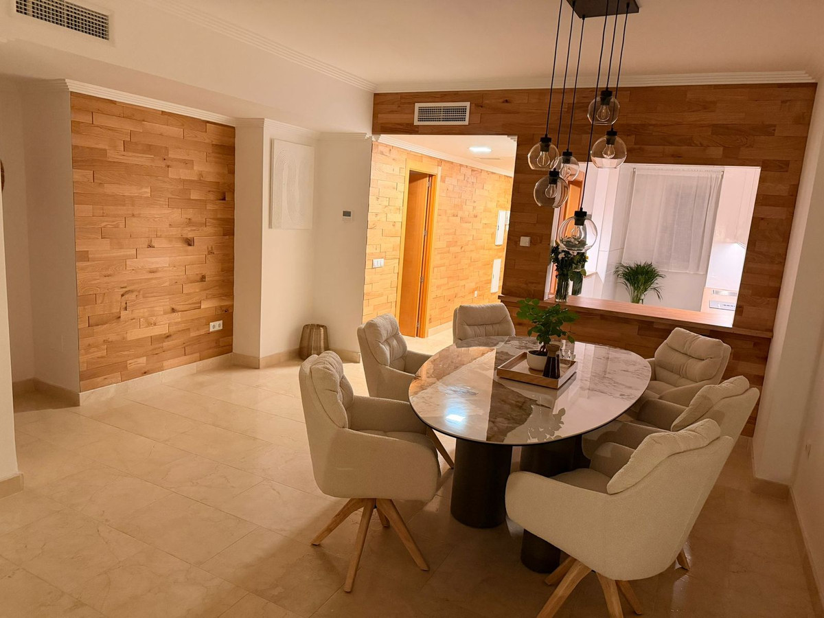 Appartement te koop in El Paraiso | 2 slaapkamers H5346442