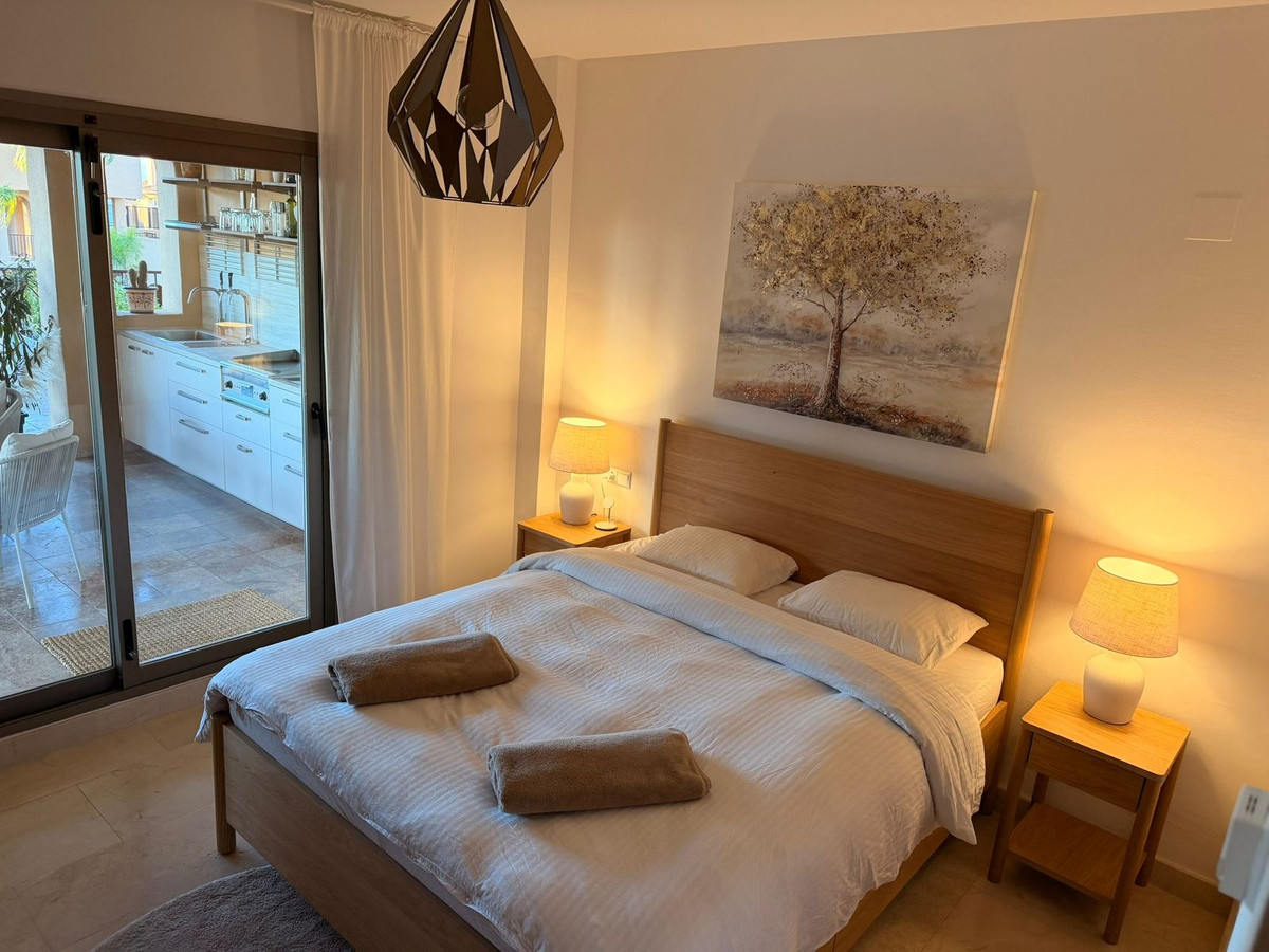 Appartement te koop in El Paraiso | 2 slaapkamers H5346442