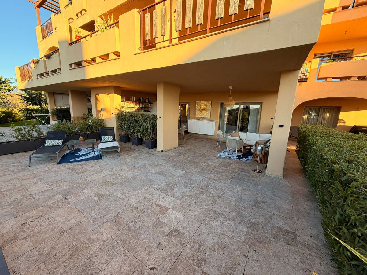 Appartement te koop in El Paraiso | 2 slaapkamers H5346442