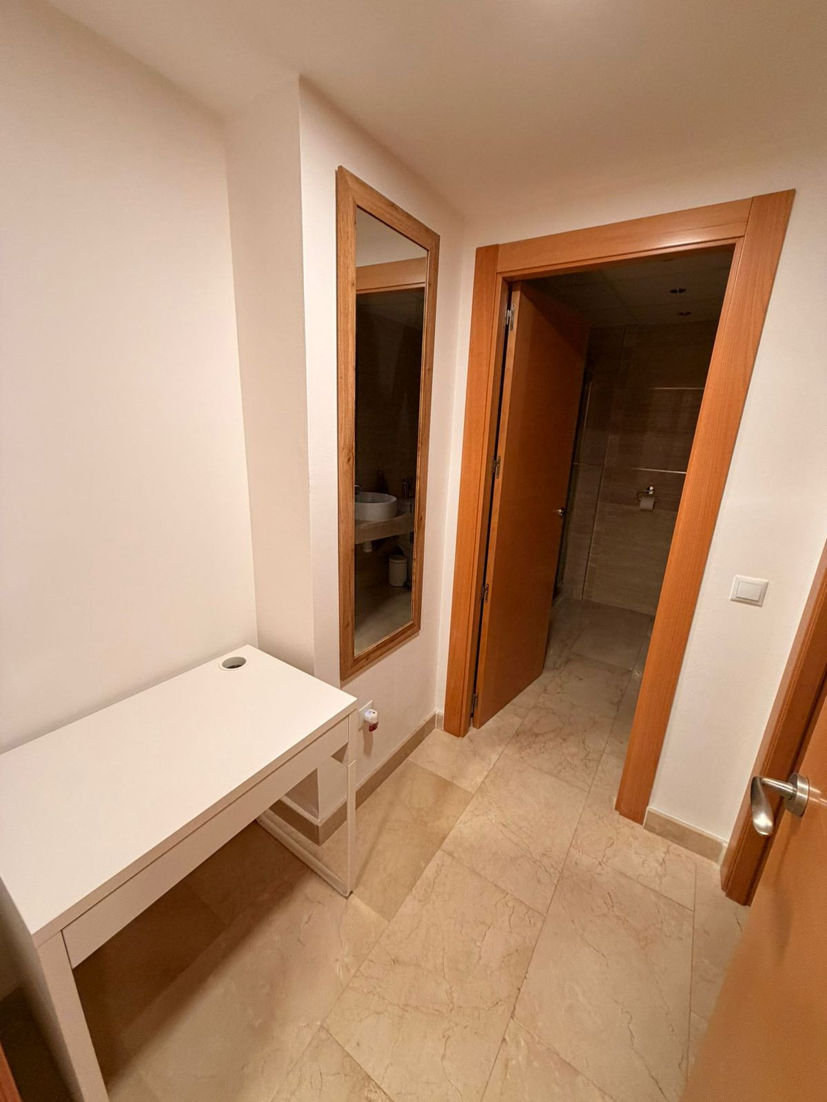 Appartement te koop in El Paraiso | 2 slaapkamers H5346442