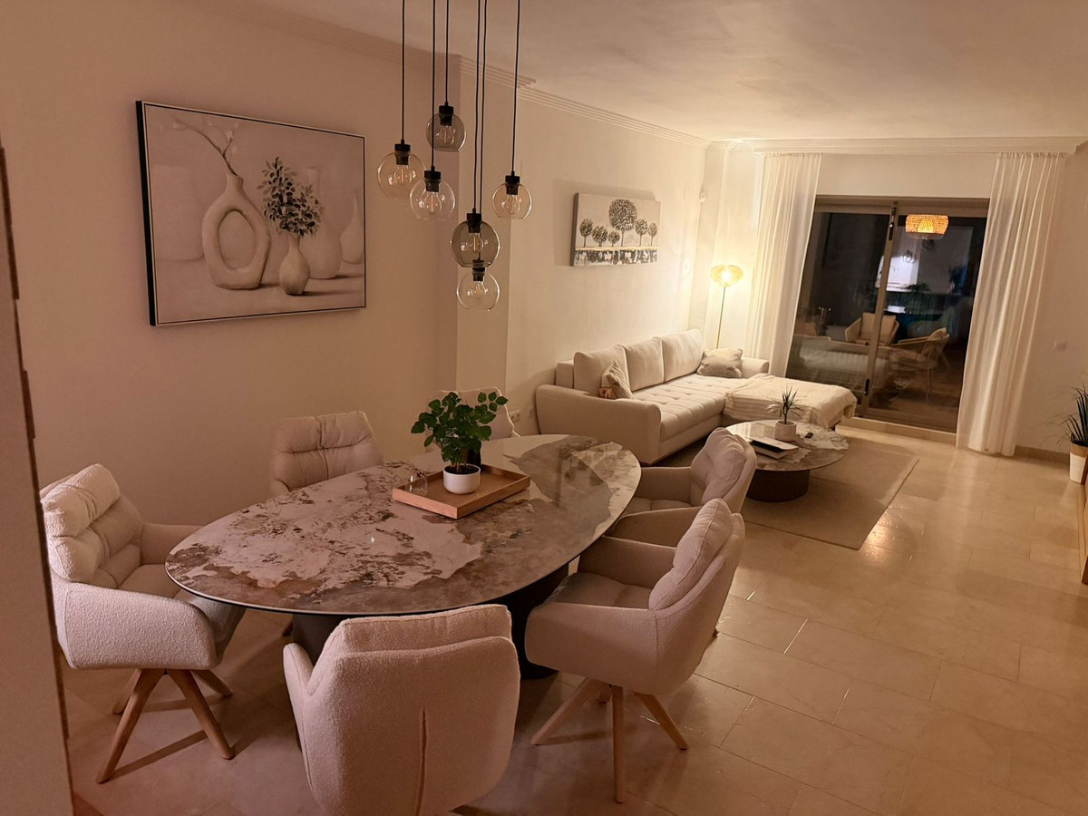 Appartement te koop in El Paraiso | 2 slaapkamers H5346442