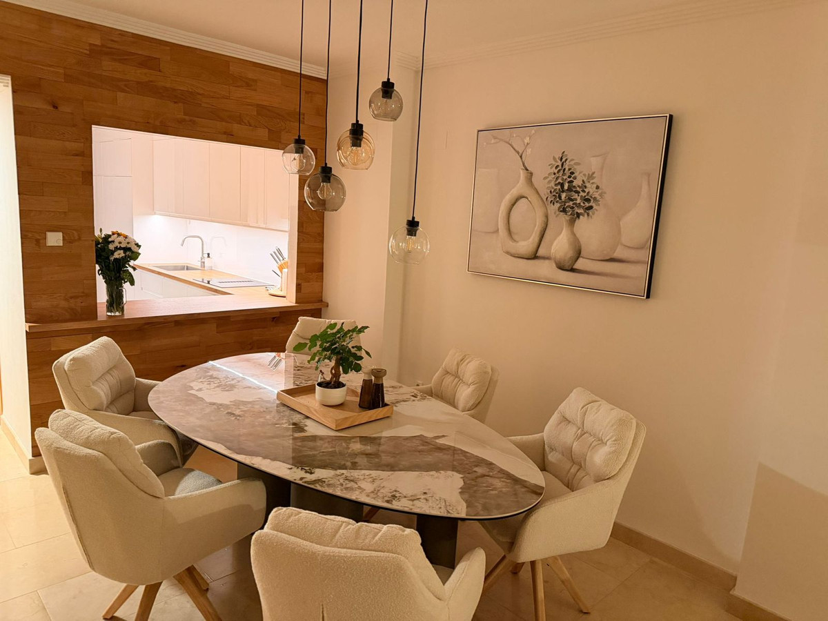 Appartement te koop in El Paraiso | 2 slaapkamers H5346442