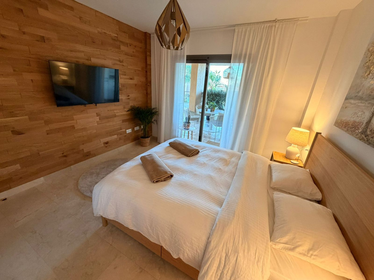 Appartement te koop in El Paraiso | 2 slaapkamers H5346442