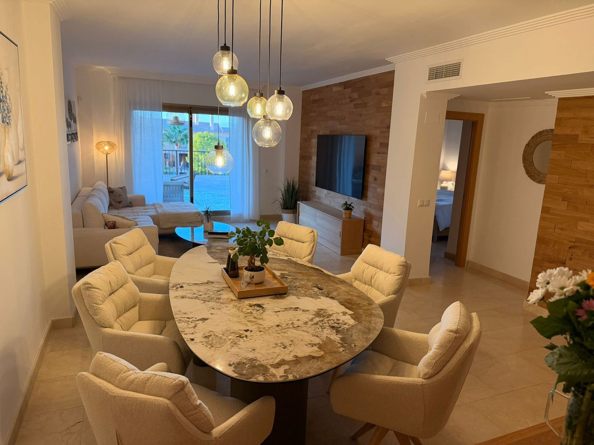 Appartement te koop in El Paraiso | 2 slaapkamers H5346442