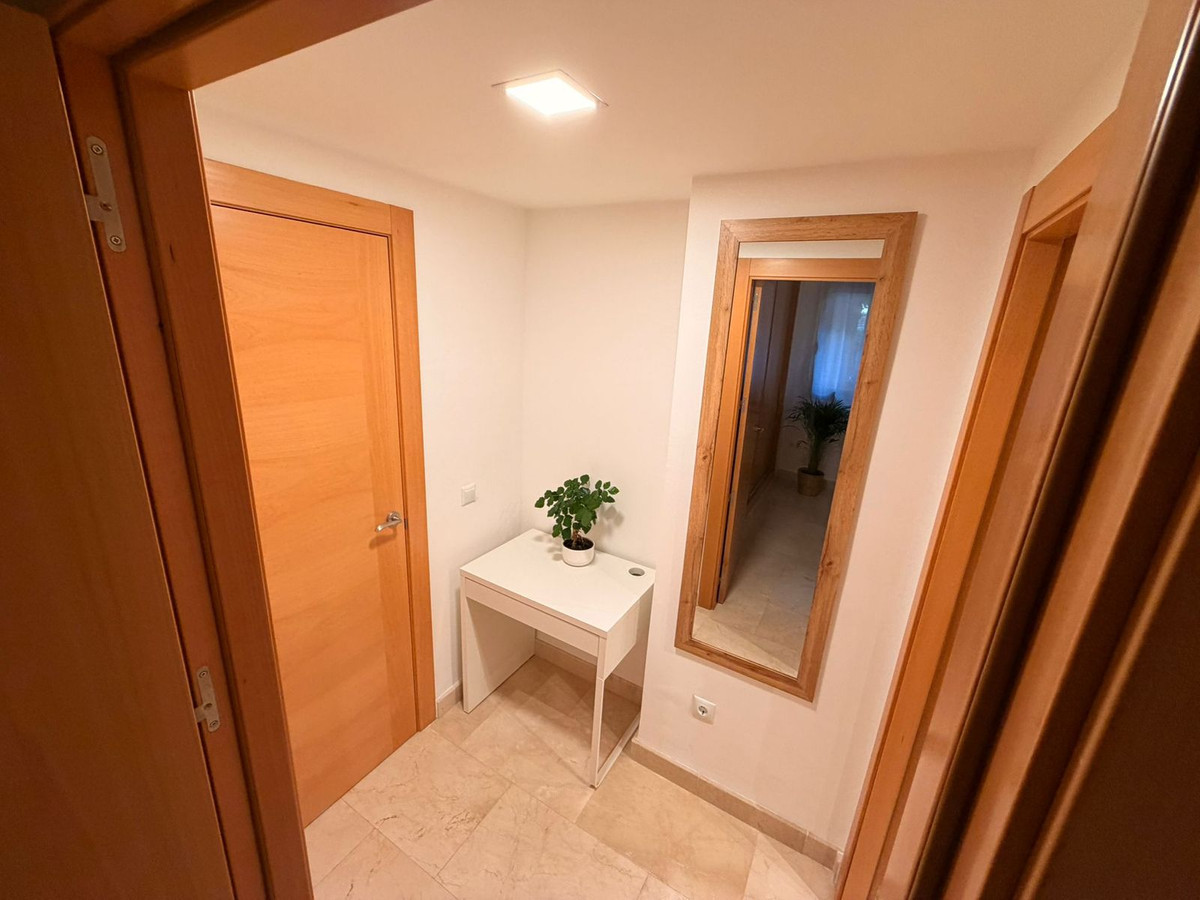 Appartement te koop in El Paraiso | 2 slaapkamers H5346442