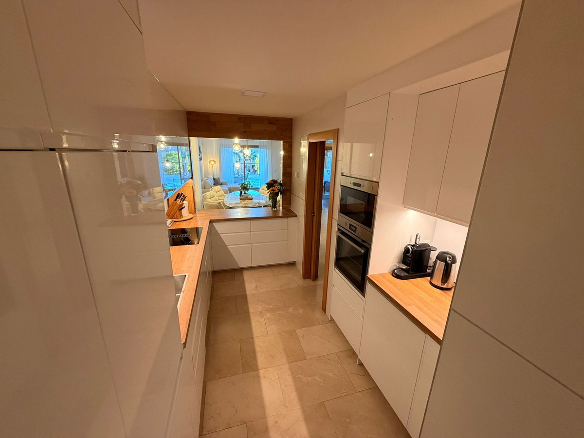 Appartement te koop in El Paraiso | 2 slaapkamers H5346442