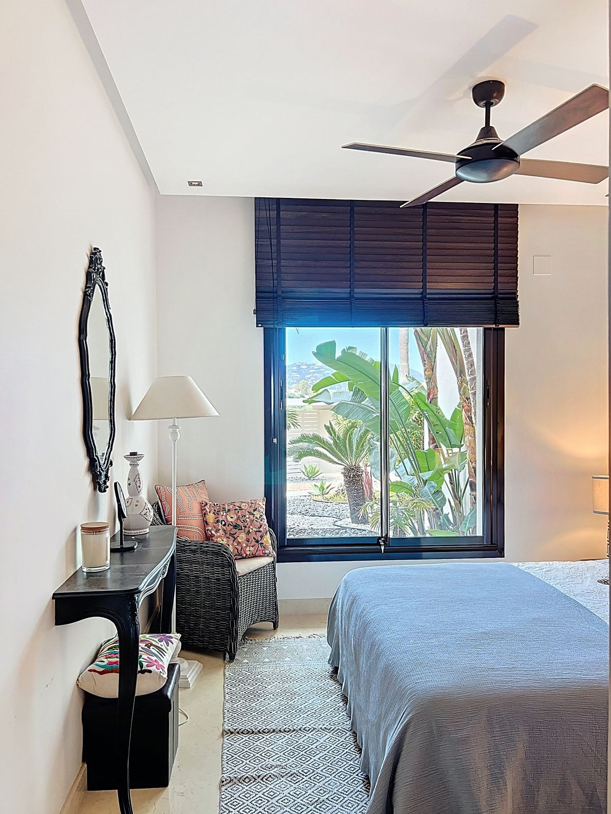 Appartement te koop in El Paraiso | 2 slaapkamers H5350396