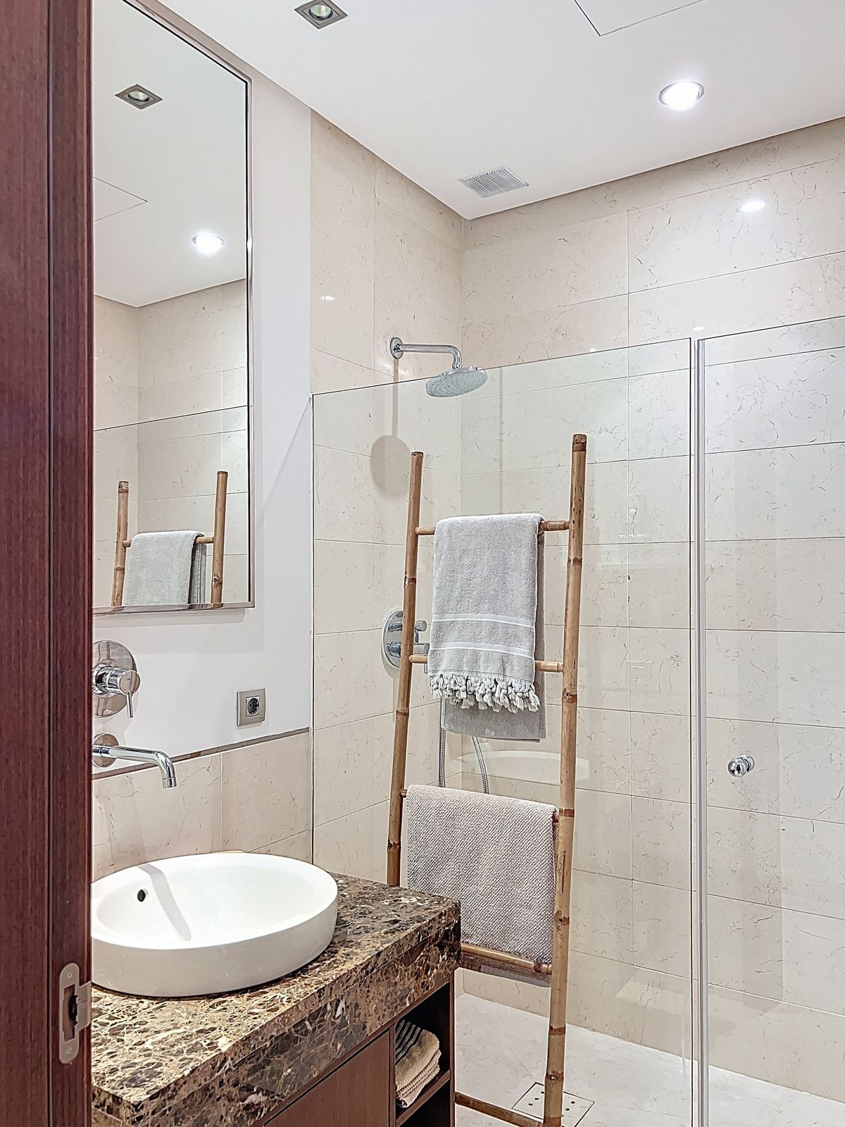 Appartement te koop in El Paraiso | 2 slaapkamers H5350396