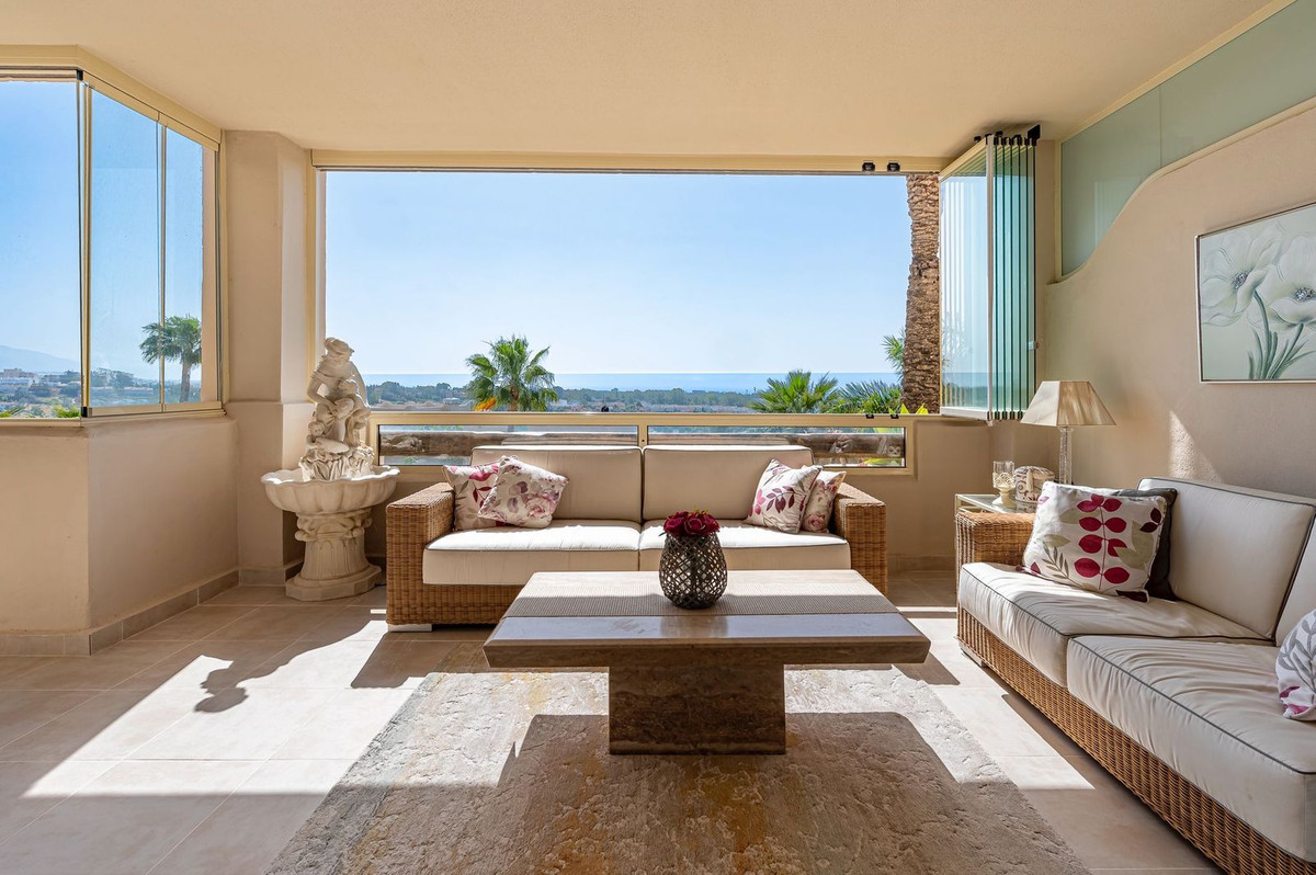 Appartement te koop in El Paraiso | 2 slaapkamers H5353381