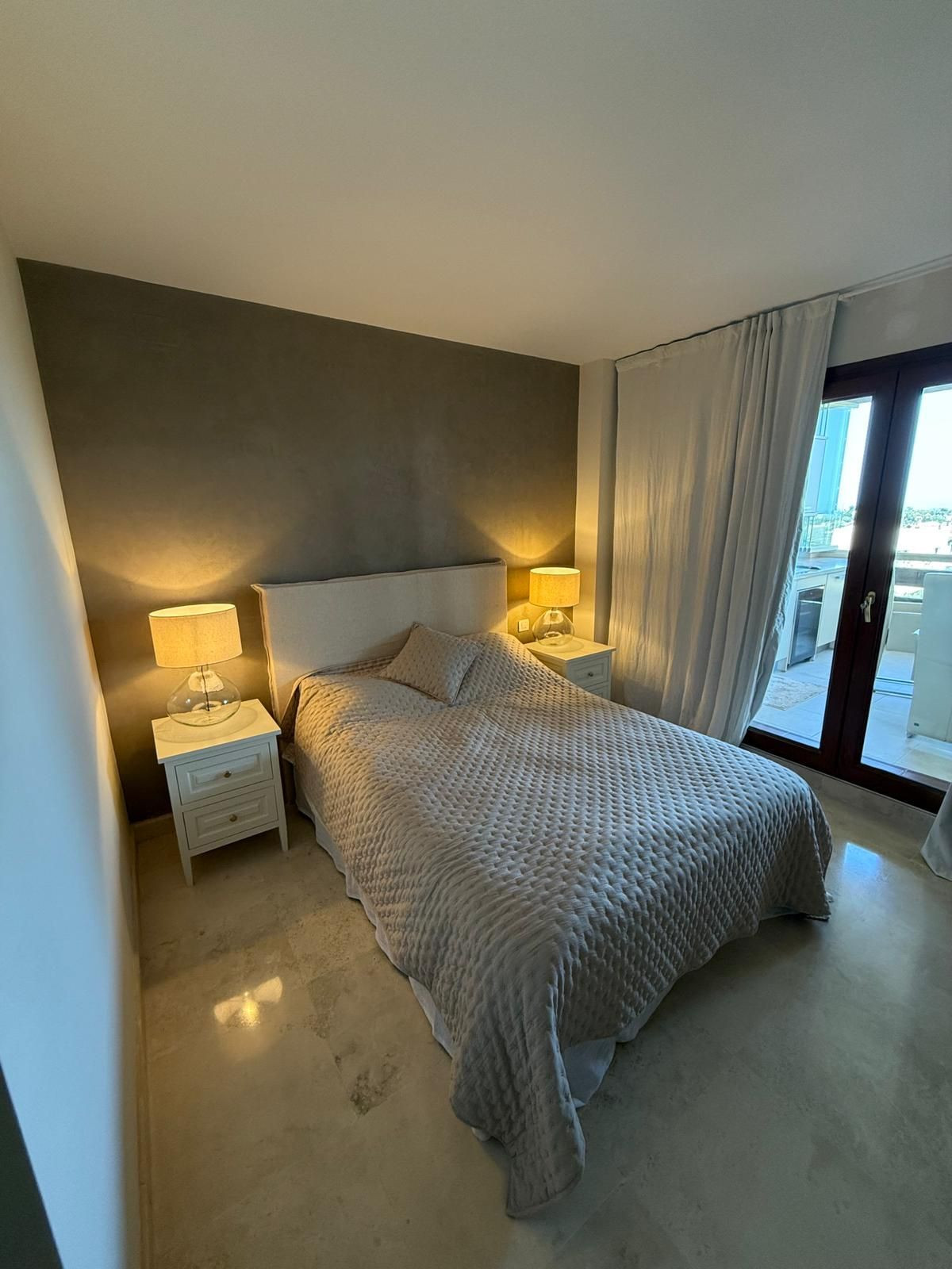 Appartement te koop in El Paraiso | 2 slaapkamers H5353381